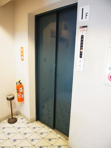 ダイヤパレス世田谷公園　エレベーター