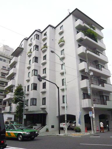クラウン青山