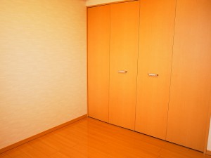 コアマンション東京ベントレイ　約5.6帖の洋室