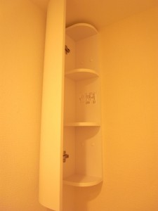 高輪ホワイトマンション　トイレの収納
