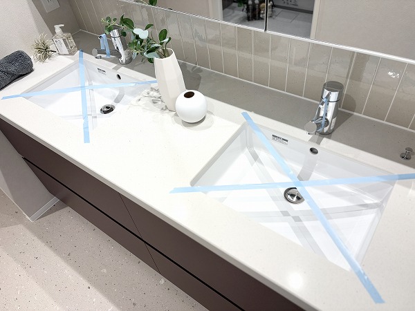 代々木ロイヤルマンション_2ボウルの洗面化粧台の写真