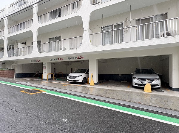 代々木スカイハイツ　駐車場