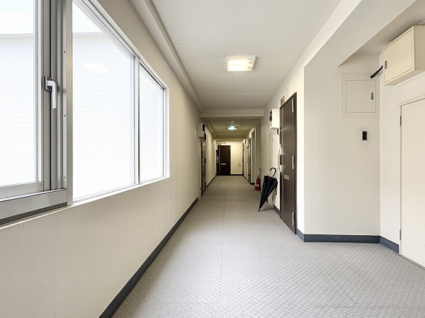 代々木スカイハイツ　内廊下