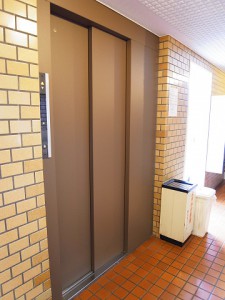 藤和新川コープ　エレベーター