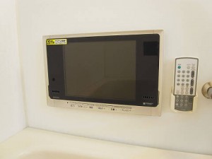 弦巻リハイム　浴室テレビ