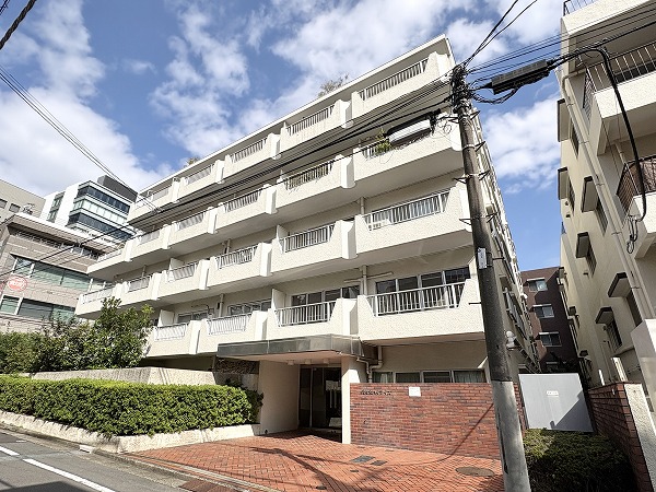 代々木ハイライズ 外観1