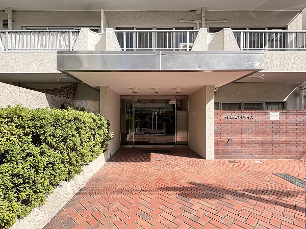 代々木ハイライズ アプローチ