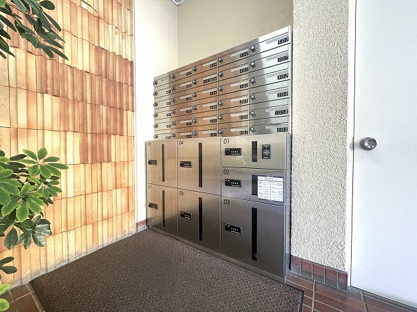 シェトワ白金台　メールボックス・宅配ボックス