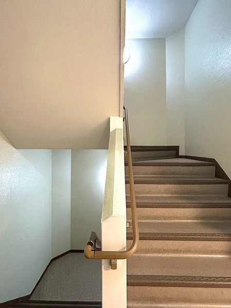 井の頭第2パークサイドマンション 共用階段