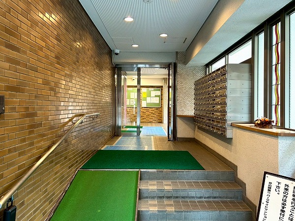 井の頭第2パークサイドマンション エントランス入口