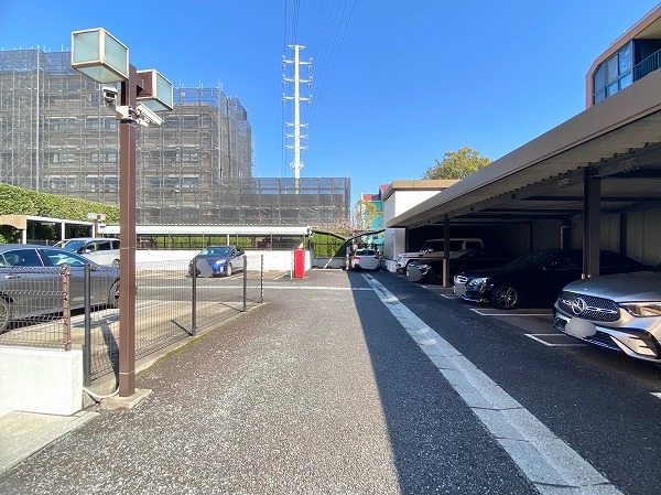 成城ペアシティ三船 駐車場