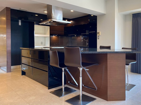 成城ペアシティ三船_お洒落なキッチンの写真1