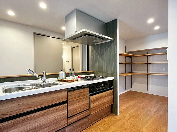 秀和目黒駅前レジデンス_キッチンスペースの写真