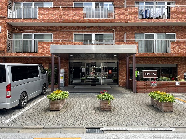 信濃町ハイム　アプローチ