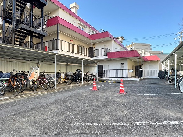 ユニハイム芦花公園　駐輪場