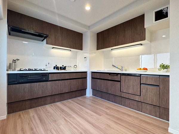 ユニハイム芦花公園_広いキッチンの写真1