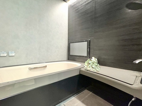 六本木ヒルズレジデンス_お洒落なバスルームの写真2