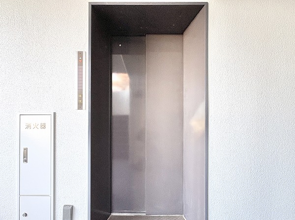 八幡山パークハウス エレベーター