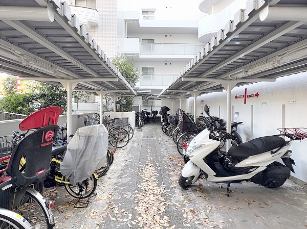 八幡山パークハウス 駐輪場・バイク置き場