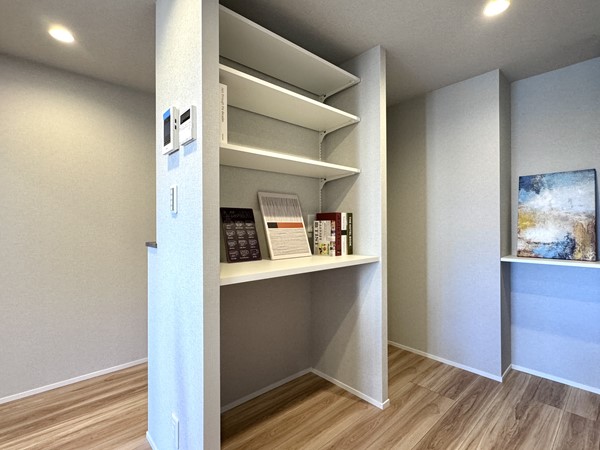 朝日中目黒マンション_キッチン背面収納の写真 