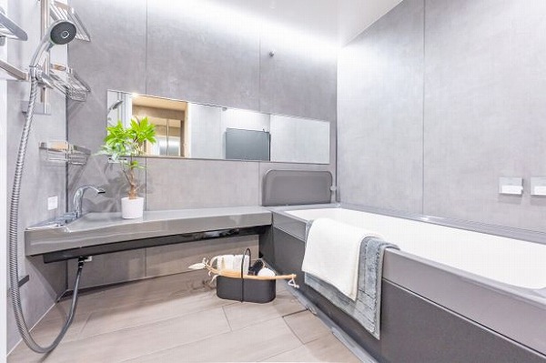 ライオンズ四谷タワーゲート_お洒落なバスルームの写真