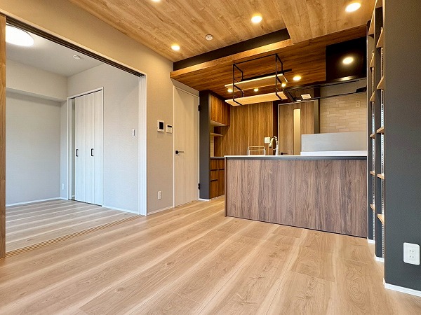 日興初台スカイマンション_メインルームの写真