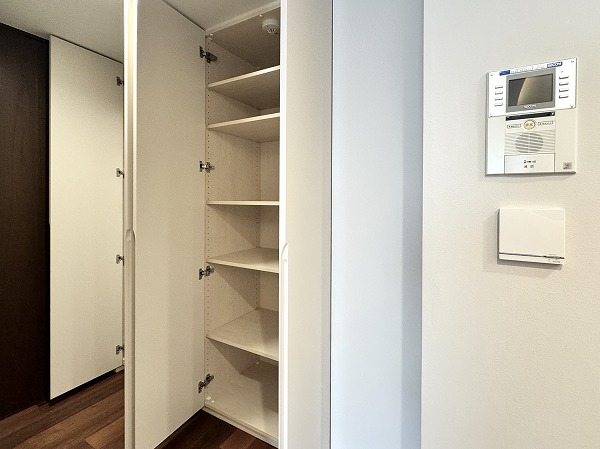 ザ・パークハウス元麻布_LDK収納の写真