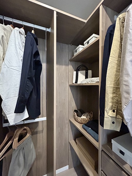 東京シーサウスブランファーレ_整頓しやすいマルチウォークインクローゼットの写真1