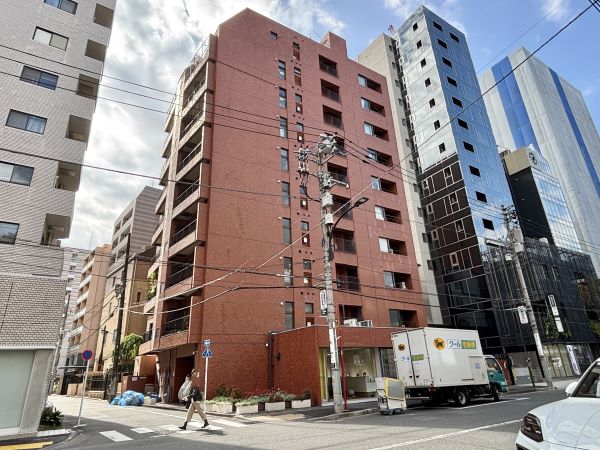 南青山セピアコート　外観　右から