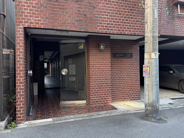 セントラル三田　アプローチ