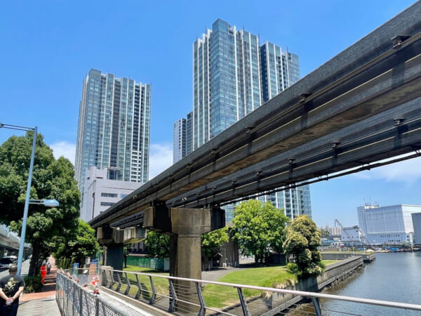 ワールドシティタワーズアクアタワー　外観1