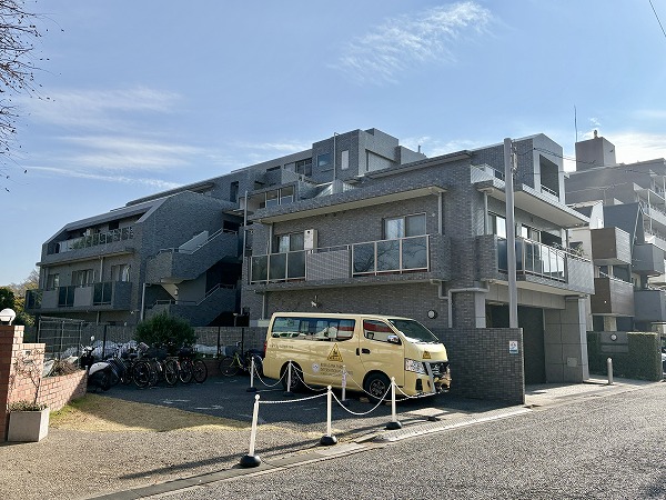 クレッセント駒沢公園パークサイド 外観2