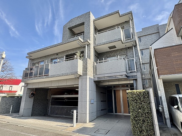 クレッセント駒沢公園パークサイド 外観1