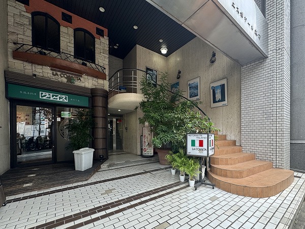 エスポワール麻布 アプローチ