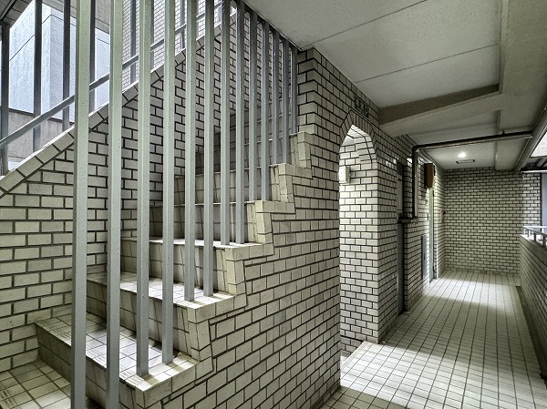エスポワール麻布 共用階段
