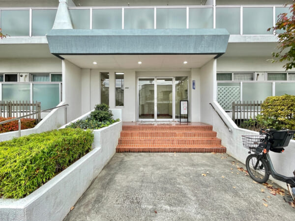 メイツ桜新町 アプローチ2