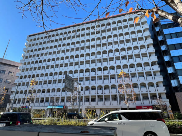 ヴァンヴェール新宿 外観 正面右