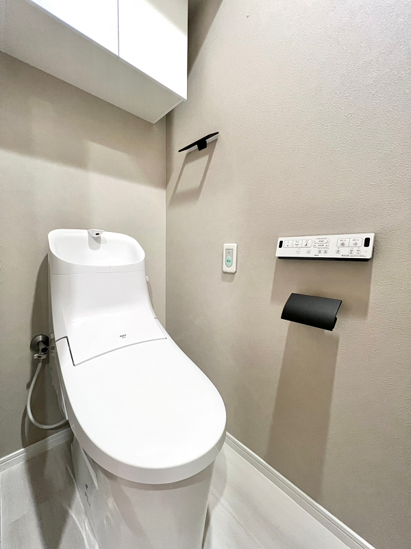 トイレ ※温水洗浄便座・呼び出しボタン完備