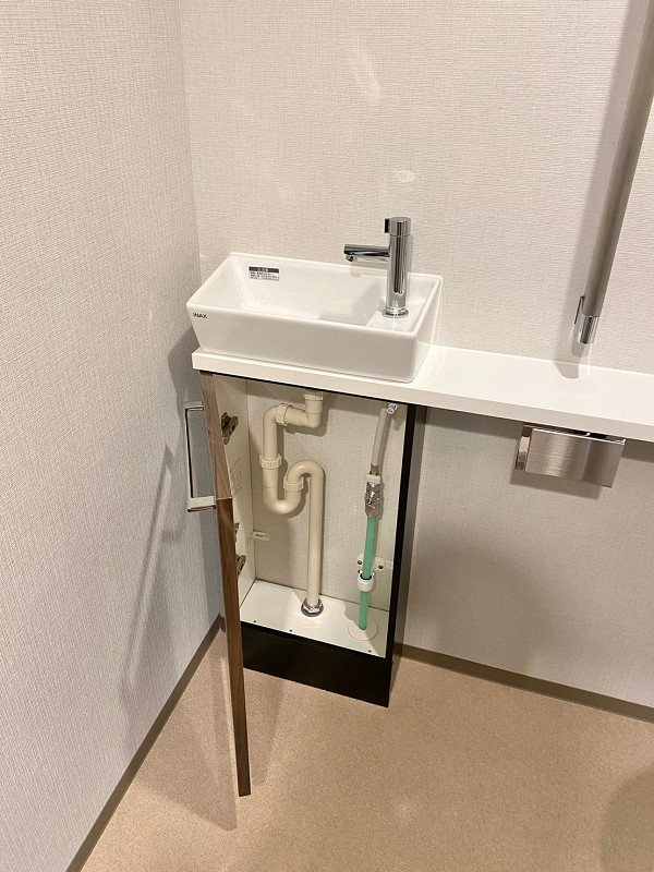 シティタワー新宿　独立手洗い場　トイレ 