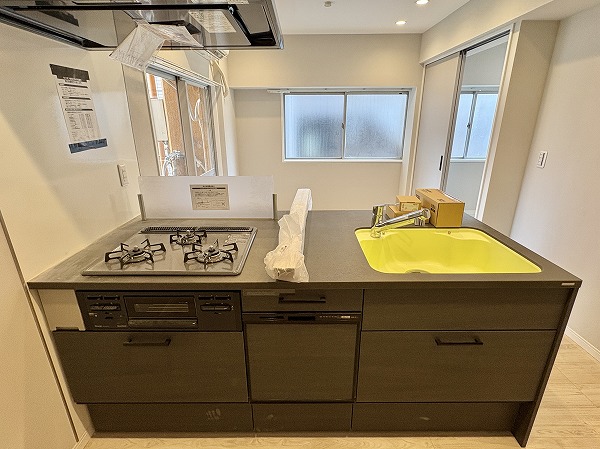 麻布プレイス_対面キッチンの写真