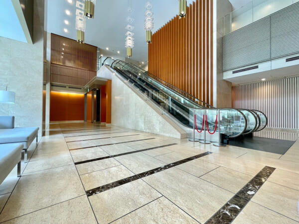 カテリーナ三田タワースイート グランドエントランス