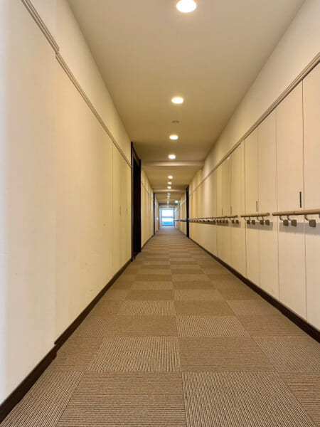 カテリーナ三田タワースイート 内廊下
