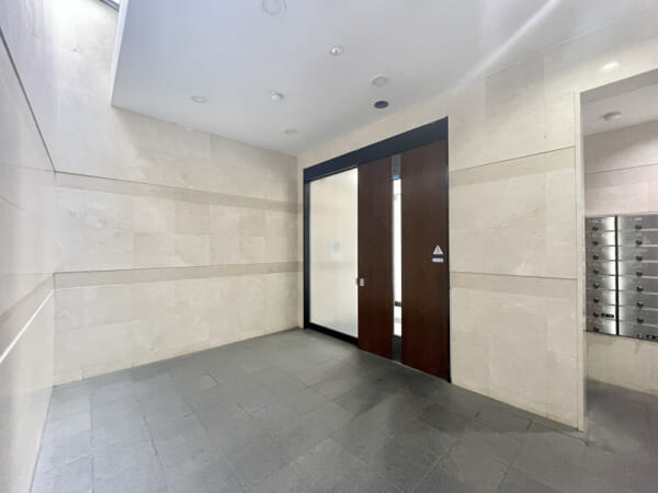 パルテール白金　エントランス