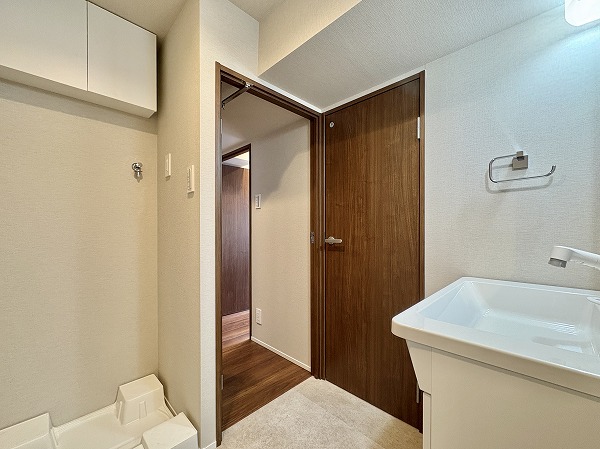 上馬マンション_洗面スペースの写真