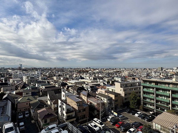 上馬マンション_開放的な景色の写真