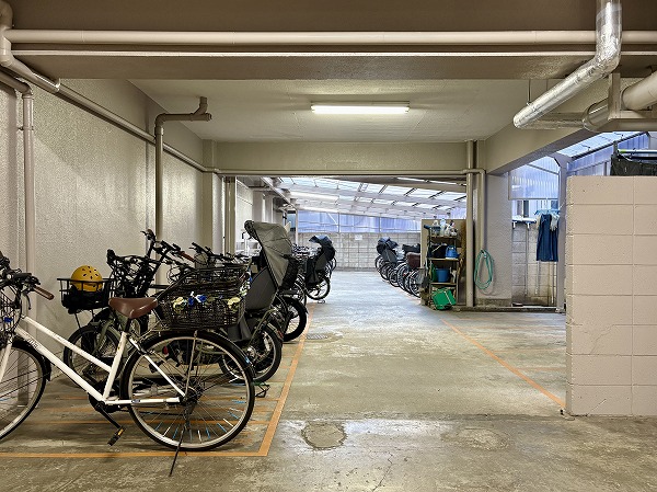 上馬マンション（上馬4丁目）　駐輪場