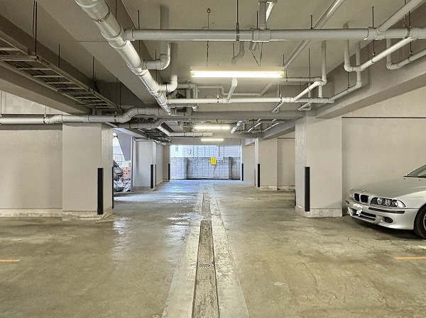 上馬マンション（上馬4丁目）駐車場