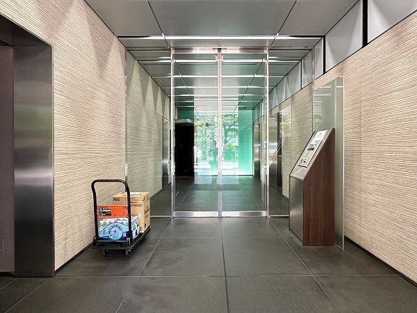 プリズムタワー エントランス