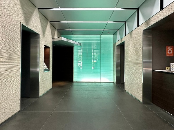 プリズムタワー エントランスホール