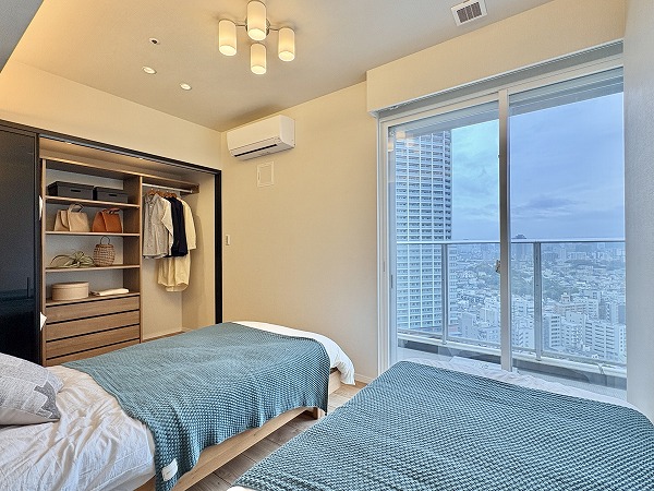 プリズムタワー_大きな洋室の写真